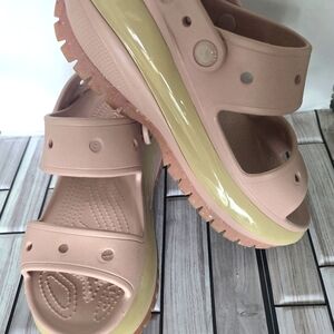 Mega Crush Sandals Crocs